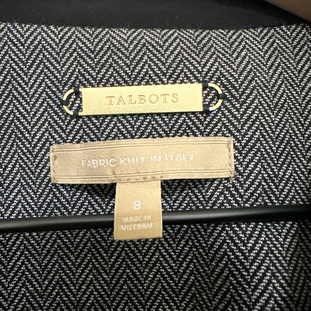 TALBOTS | Italian Luxe Knit Herringbone Front‎ Zip Collarless Blazer Jacket, 8 - Picture 7 of 8